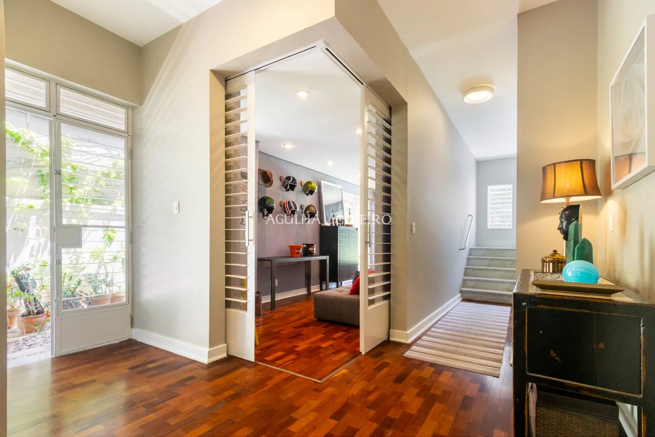 Casa dos sonhos com área externa à venda na Vila Madalena – 12056 - IMG_1289