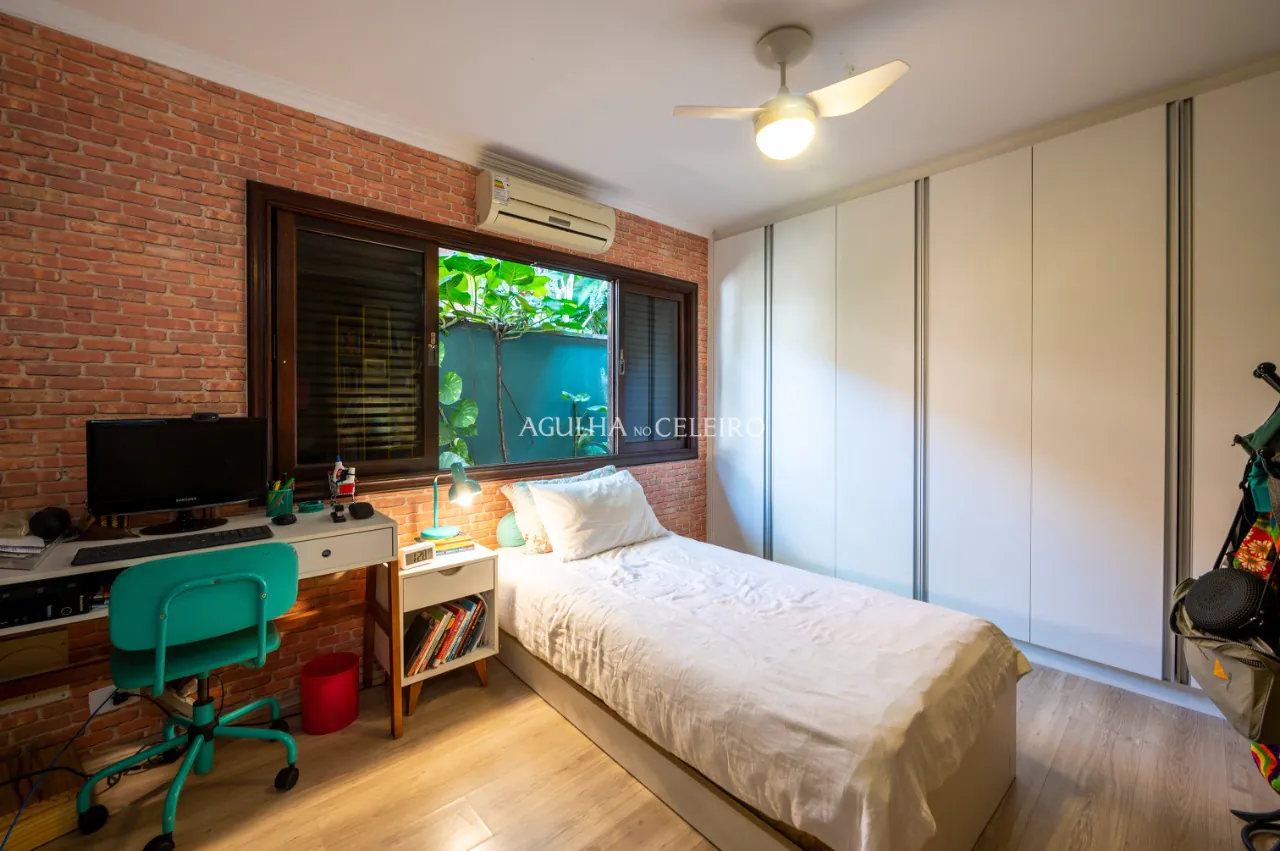 Linda casa em localização privilegiada – 13966 - DSC_6066