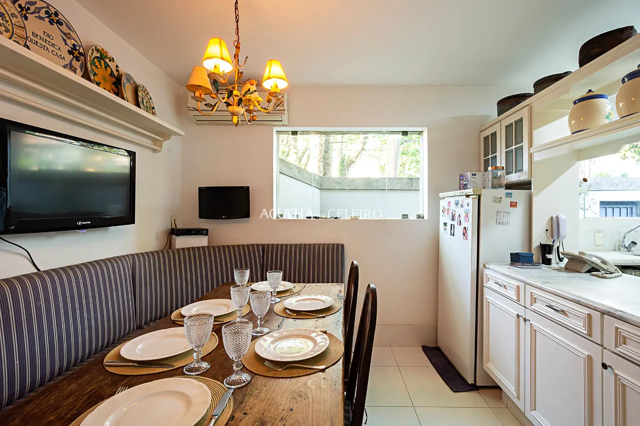 Casa deliciosa numa das melhores ruas do Jardim Paulista – 14545