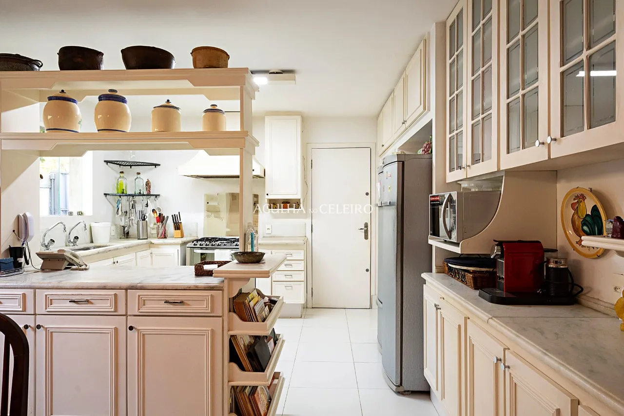 Casa deliciosa numa das melhores ruas do Jardim Paulista – 14545