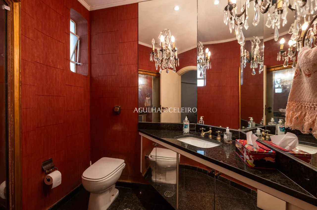 Apartamento amplo e com varanda para reforma na melhor rua do Jardim Paulista – 21158