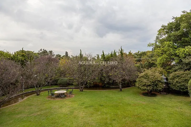 Venda/Jardim América: Casa década 40 modernizada e restaurada por arquiteto de renome Sig Bergamin – CA1082