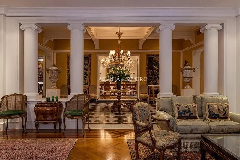 Venda/Jardim América: Casa década 40 modernizada e restaurada por arquiteto de renome Sig Bergamin – CA1082