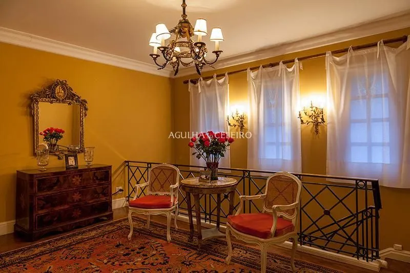 Venda/Jardim América: Casa década 40 modernizada e restaurada por arquiteto de renome Sig Bergamin – CA1082