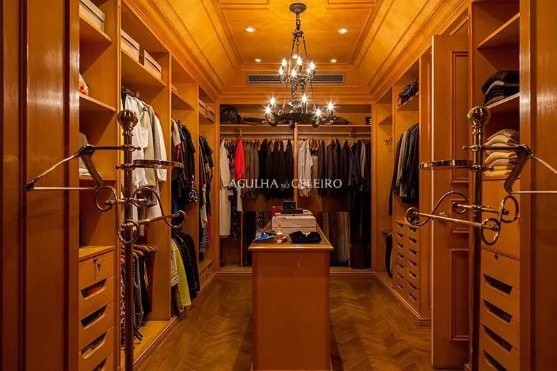 Venda/Jardim América: Casa década 40 modernizada e restaurada por arquiteto de renome Sig Bergamin – CA1082