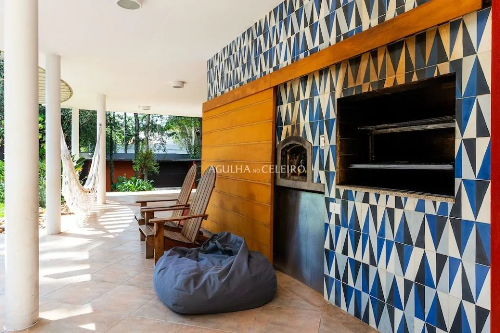 Venda/Alto de Pinheiros: verão o ano inteiro – CA1106