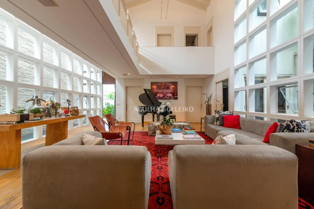 Casa fantástica na melhor localização da Vila Nova Conceição. – CA1173