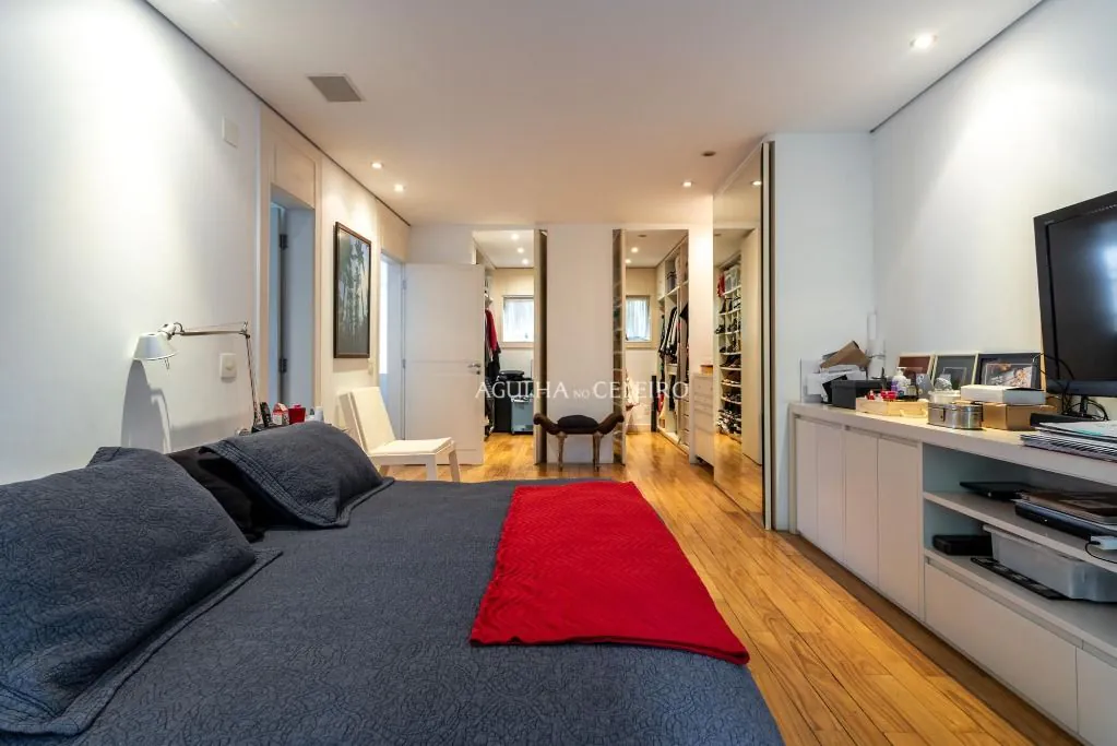 Casa fantástica na melhor localização da Vila Nova Conceição. – CA1173