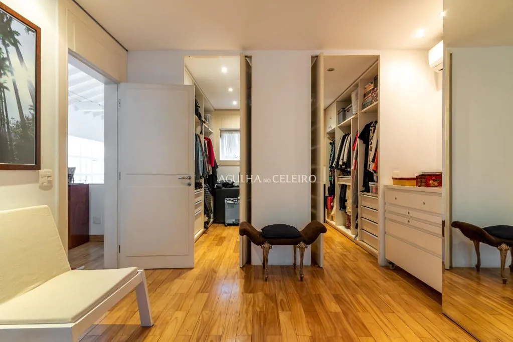 Casa fantástica na melhor localização da Vila Nova Conceição. – CA1173