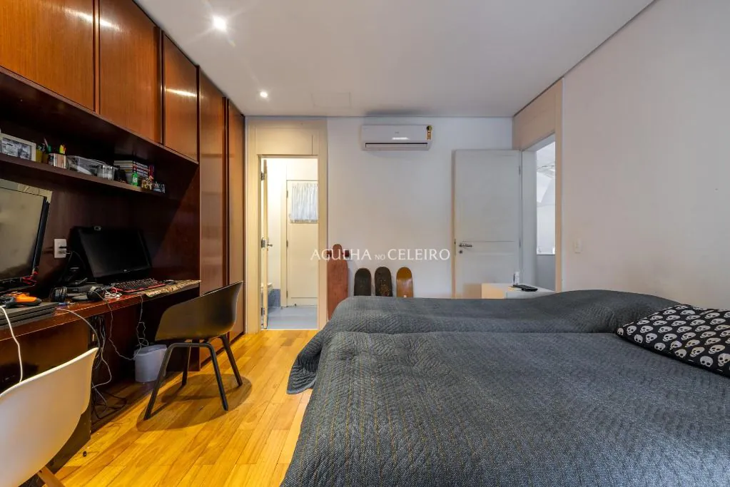 Casa fantástica na melhor localização da Vila Nova Conceição. – CA1173