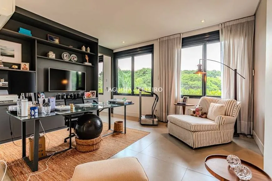 casa-com-piscina-a-venda-em-cidade-jardim-16081-20