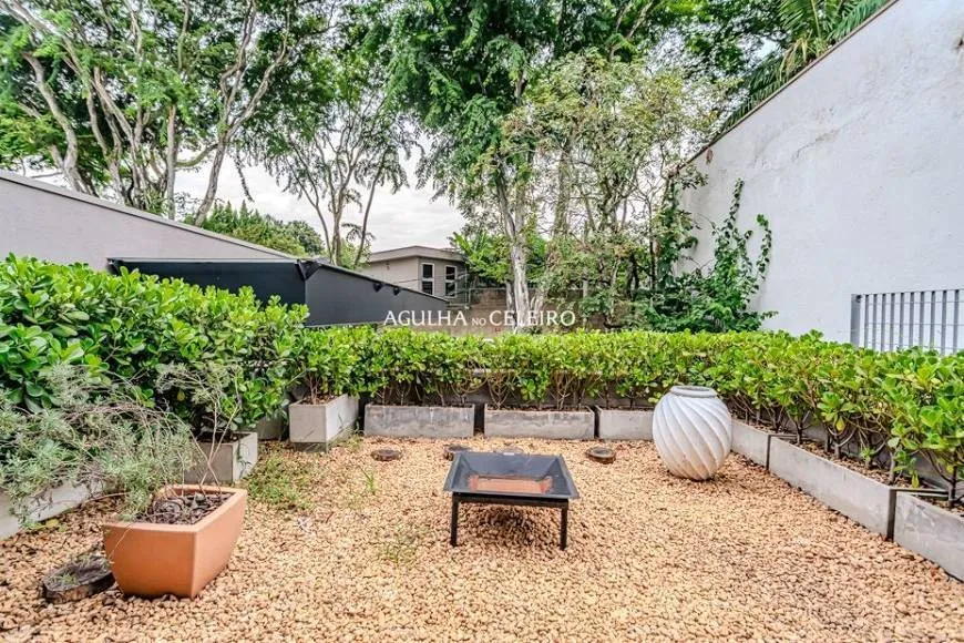 casa-com-piscina-a-venda-em-cidade-jardim-16081-24