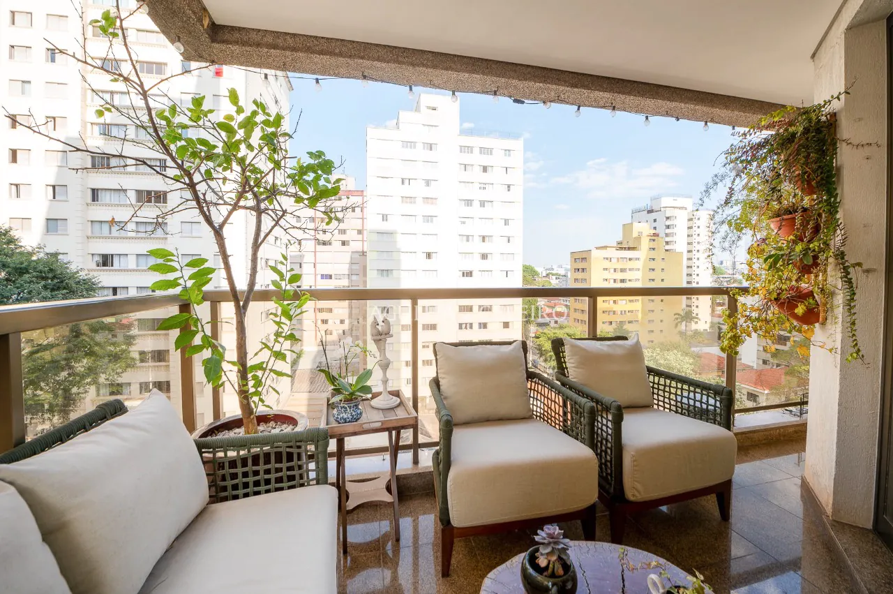 Beleza e sofisticação neste lindo apartamento reformado. – AP0668