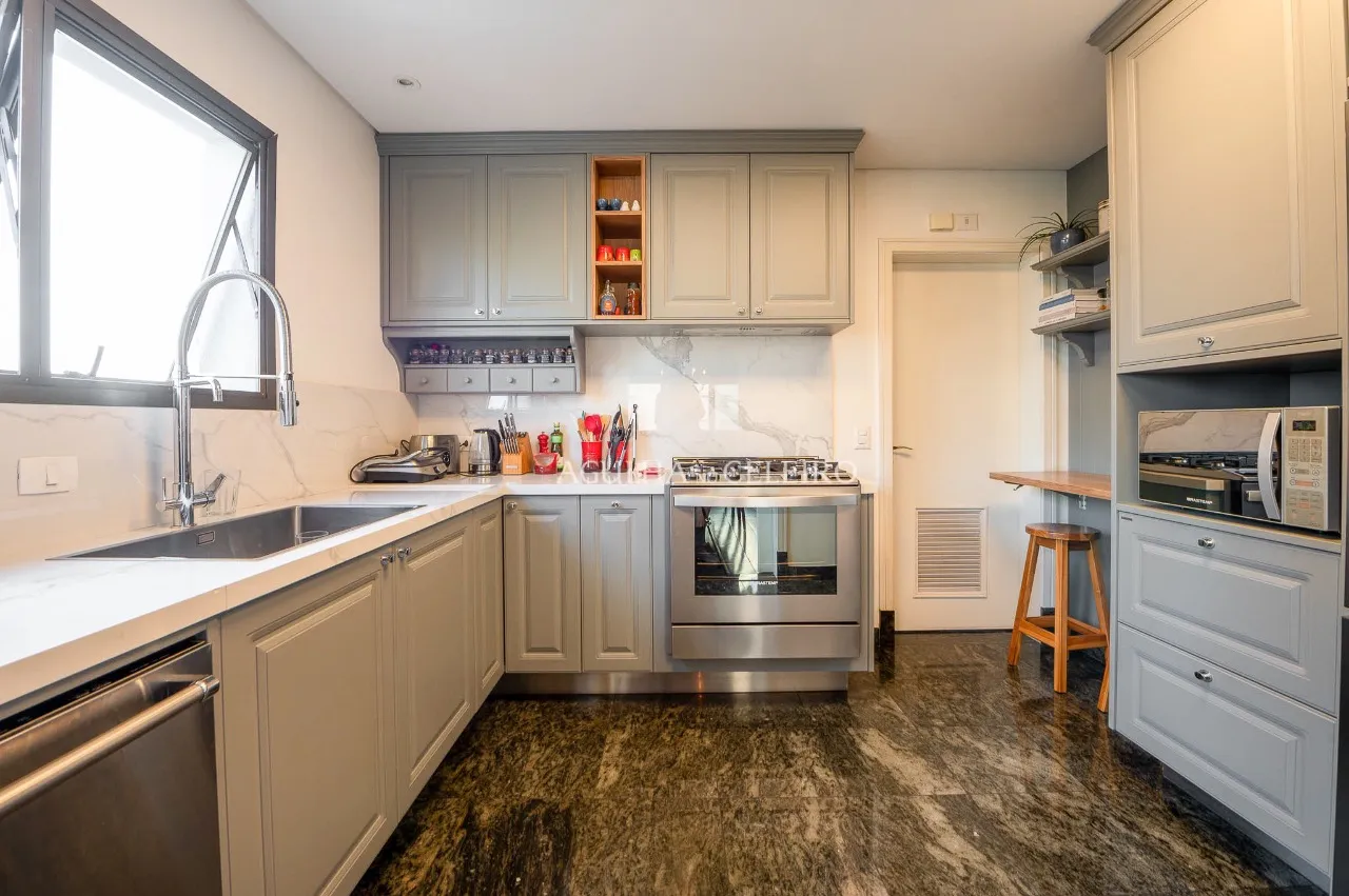 Beleza e sofisticação neste lindo apartamento reformado. – AP0668