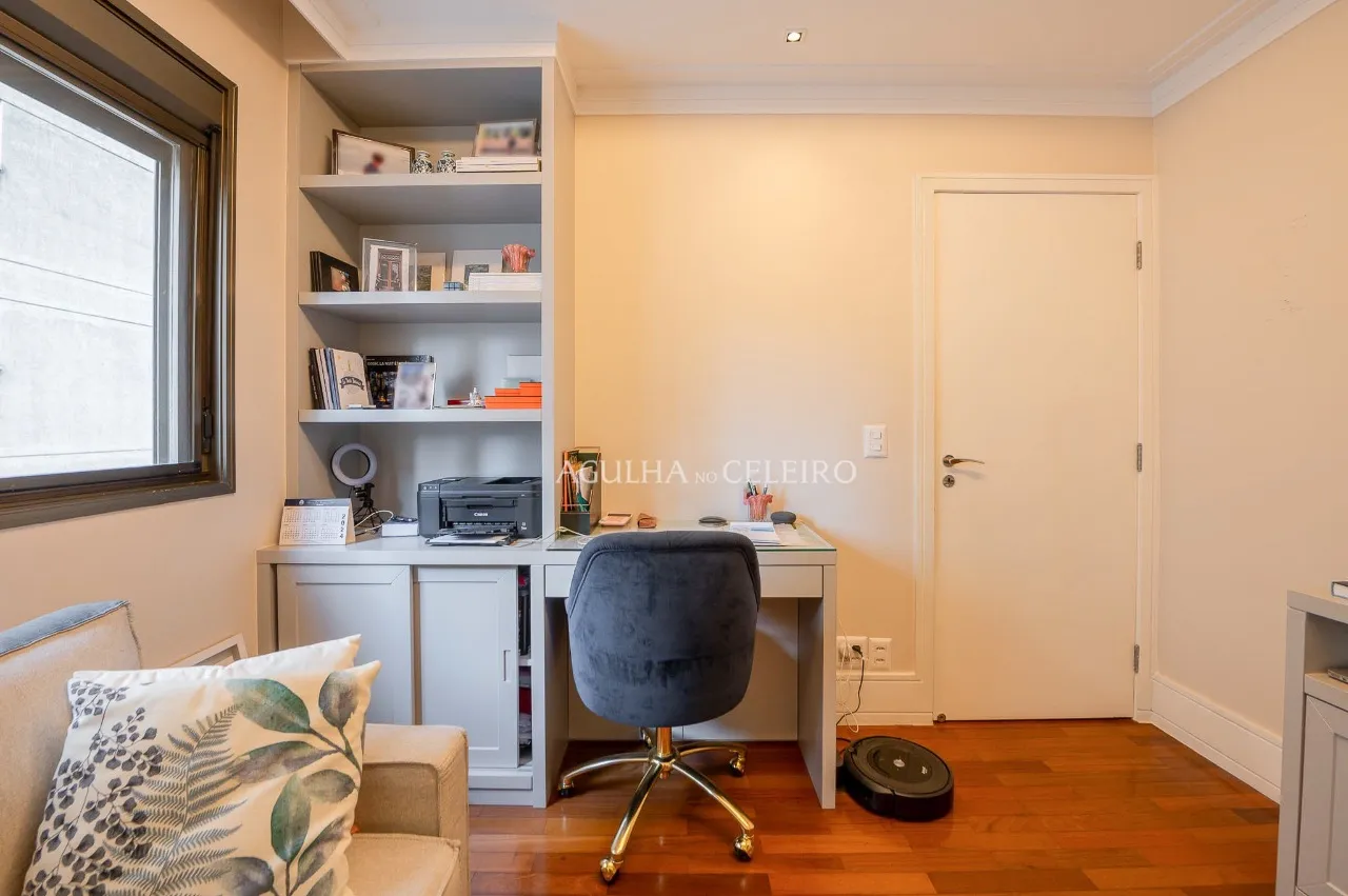 Beleza e sofisticação neste lindo apartamento reformado. – AP0668