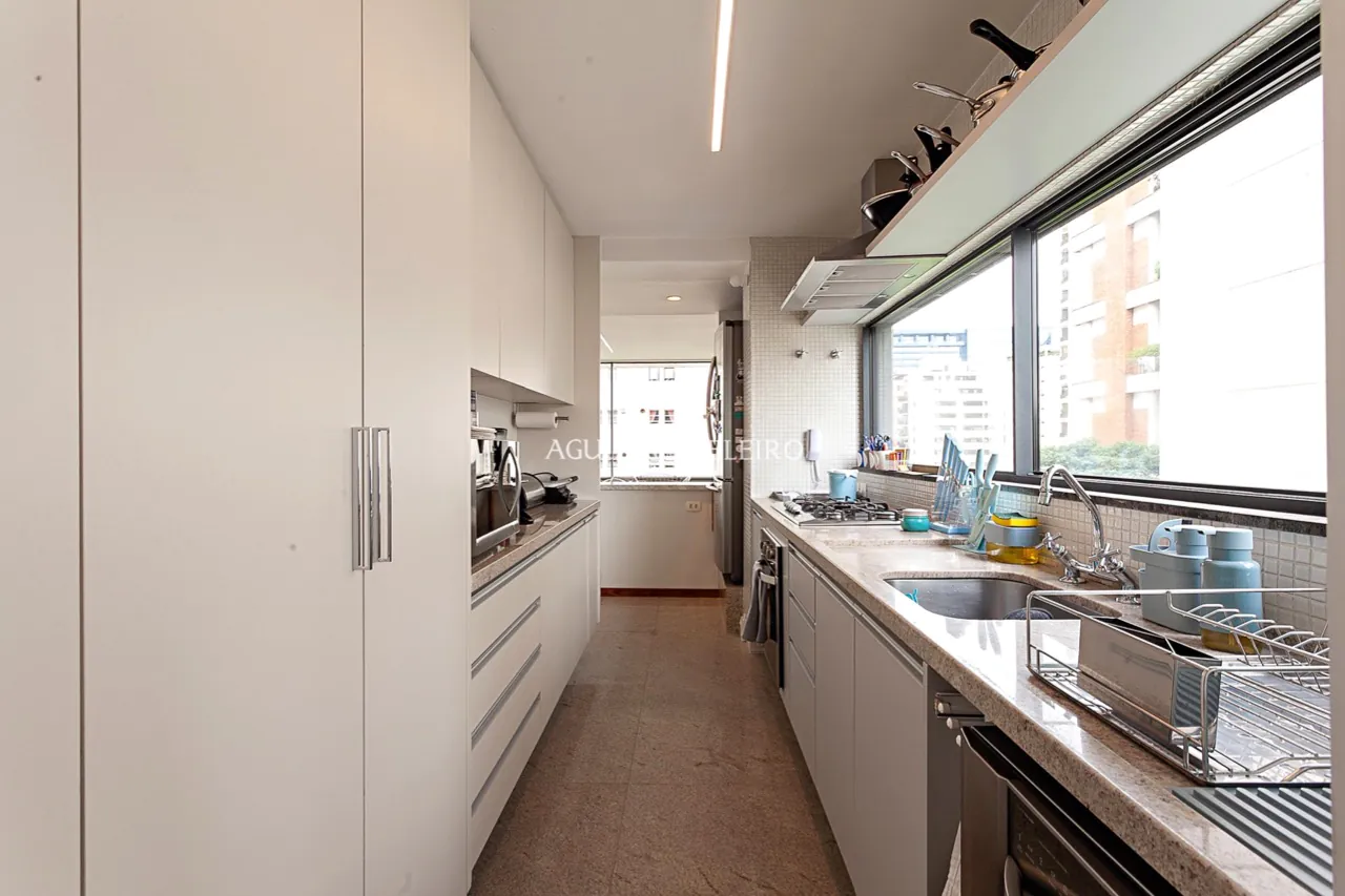 Obra de arte assinada por Márcio Kogan à venda no Itaim – AP1056 - _MG_0438