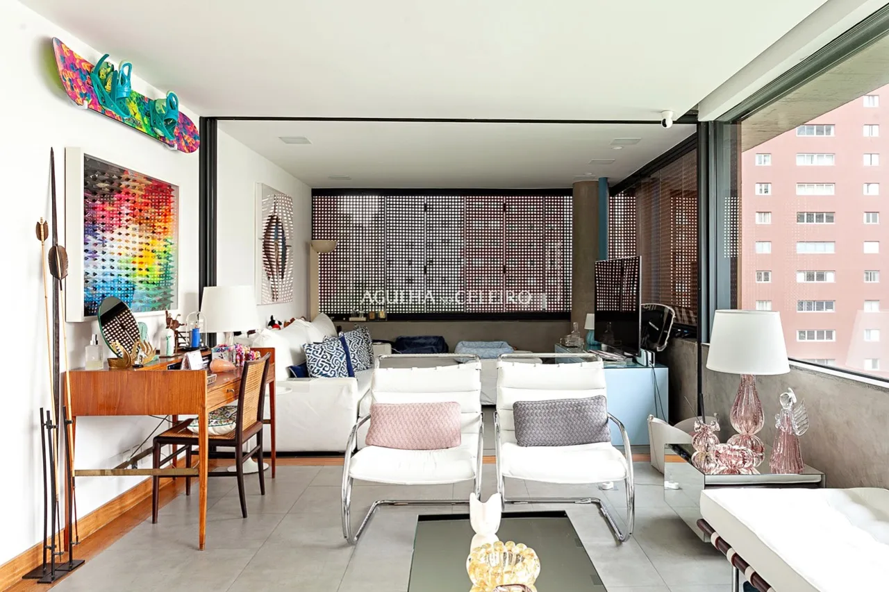 Obra de arte assinada por Márcio Kogan à venda no Itaim – AP1056 - _MG_0400