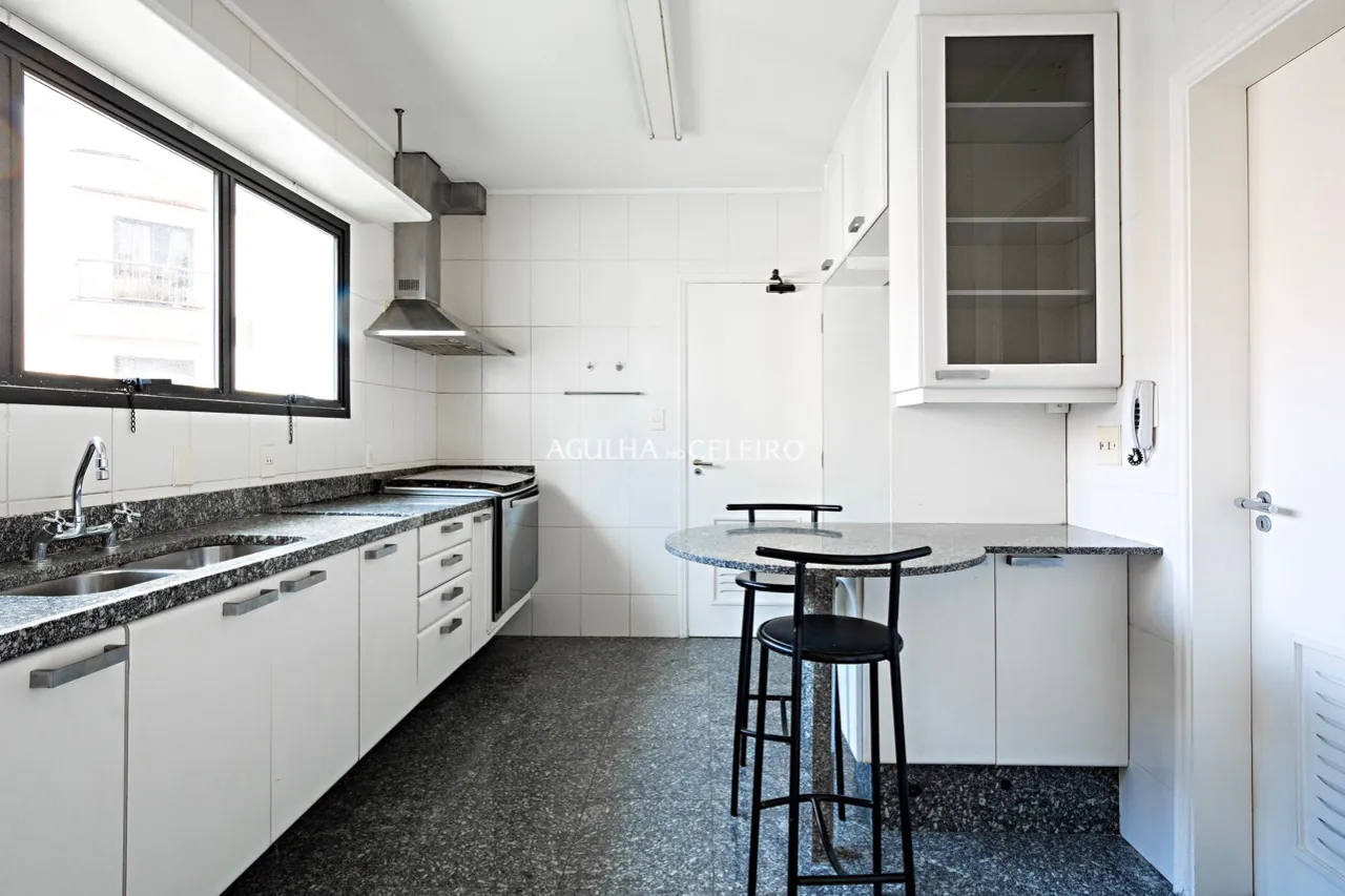 apartamento-com-muito-espaco-para-venda-ou-locacao-em-moema-16234-8