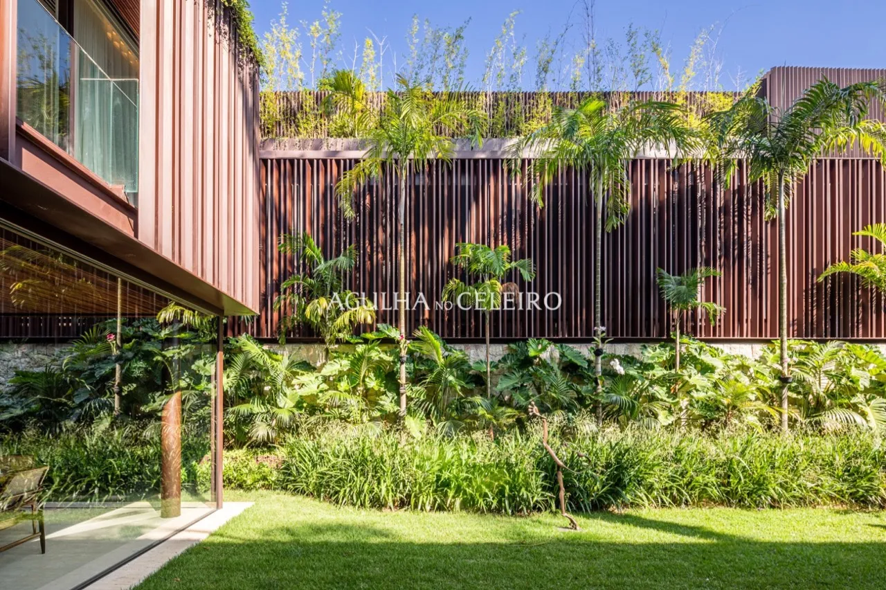 Magnífica casa à venda no Alto de Pinheiros, comodidade, privacidade e total segurança. – 15921 - 50b26033-b898-46c9-b987-46cb9dc4f336