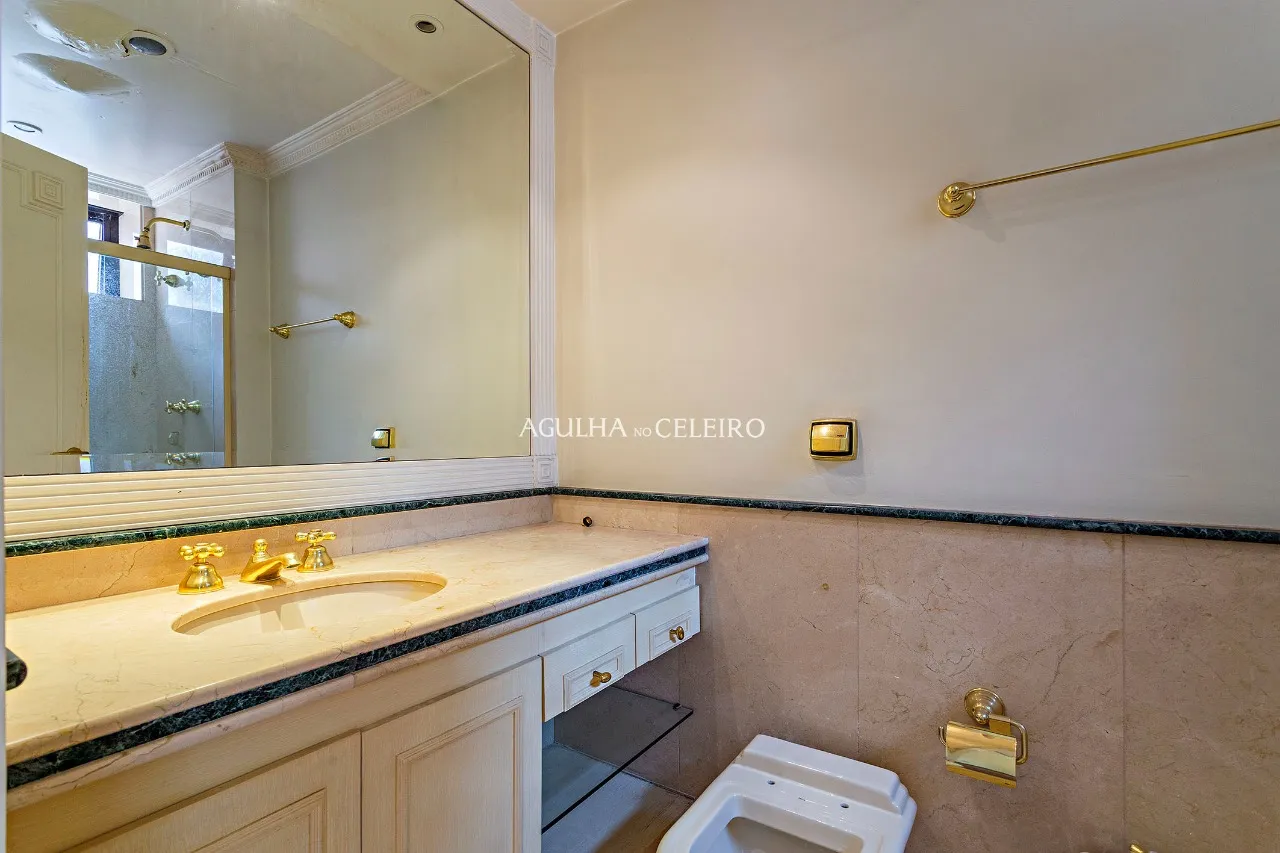 Apartamento para venda ou locação em Moema – 17471