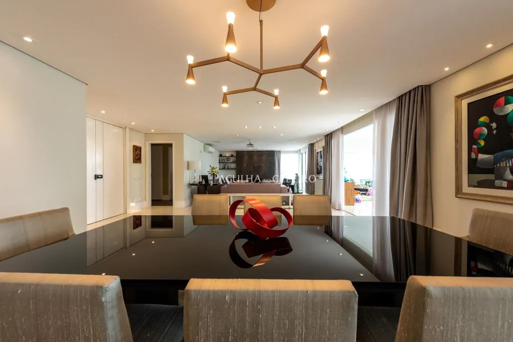 Apartamento sofisticado à venda no Campo Belo – AP8613