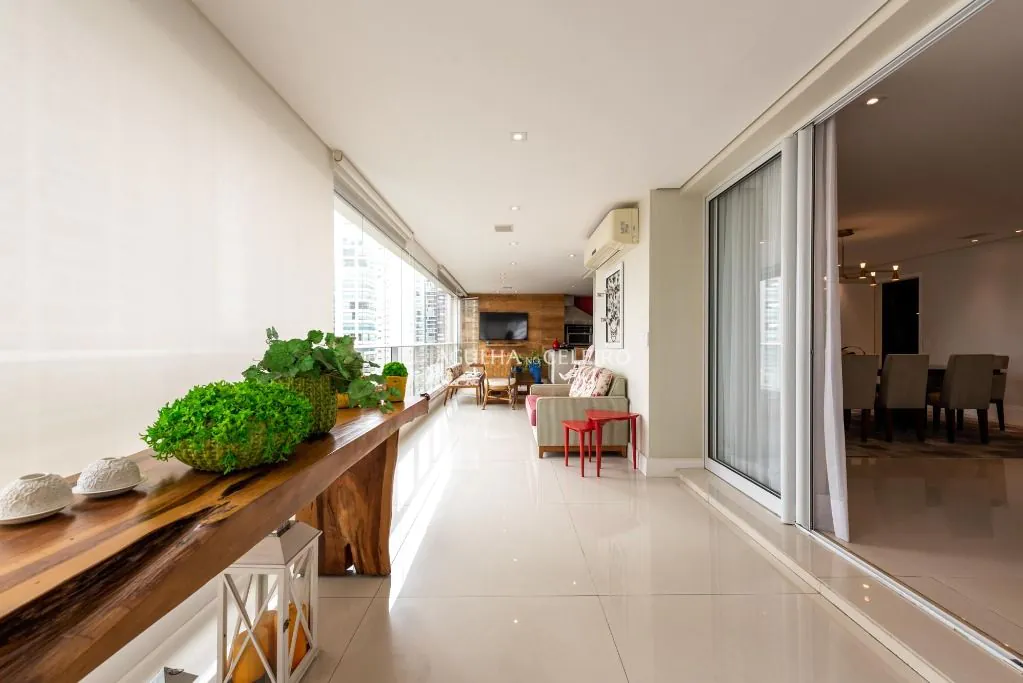 Apartamento sofisticado à venda no Campo Belo – AP8613