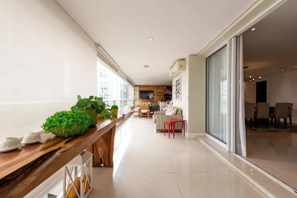 Apartamento sofisticado à venda no Campo Belo – AP8613
