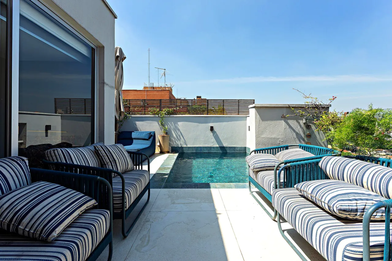 cobertura-com-piscina-e-vista-livre-na-vila-madalena-14552-1