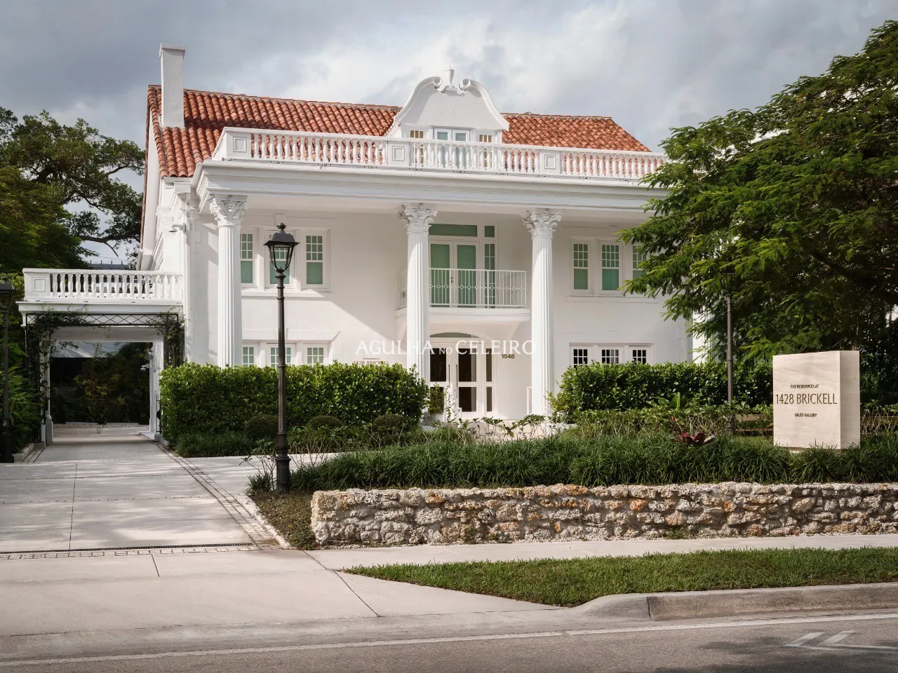 edificio-de-70-andares-no-horizonte-de-miami-16430-16