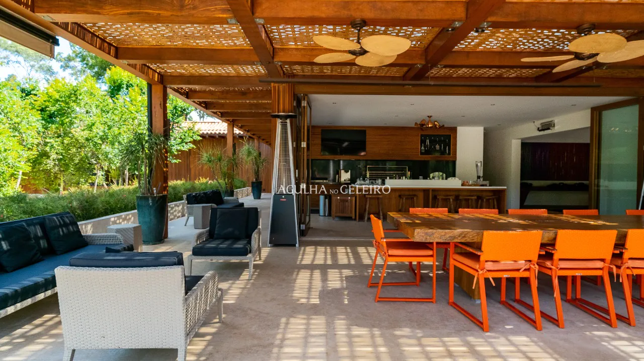 Casa moderna surpreendente no melhor da Fazenda Boa Vista – 12723