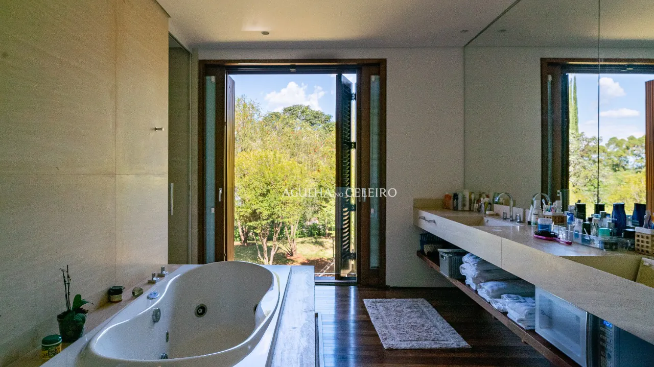 Casa moderna surpreendente no melhor da Fazenda Boa Vista – 12723