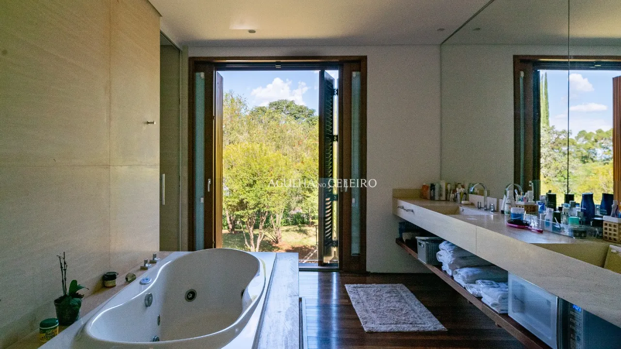 Casa moderna surpreendente no melhor da Fazenda Boa Vista – 12723
