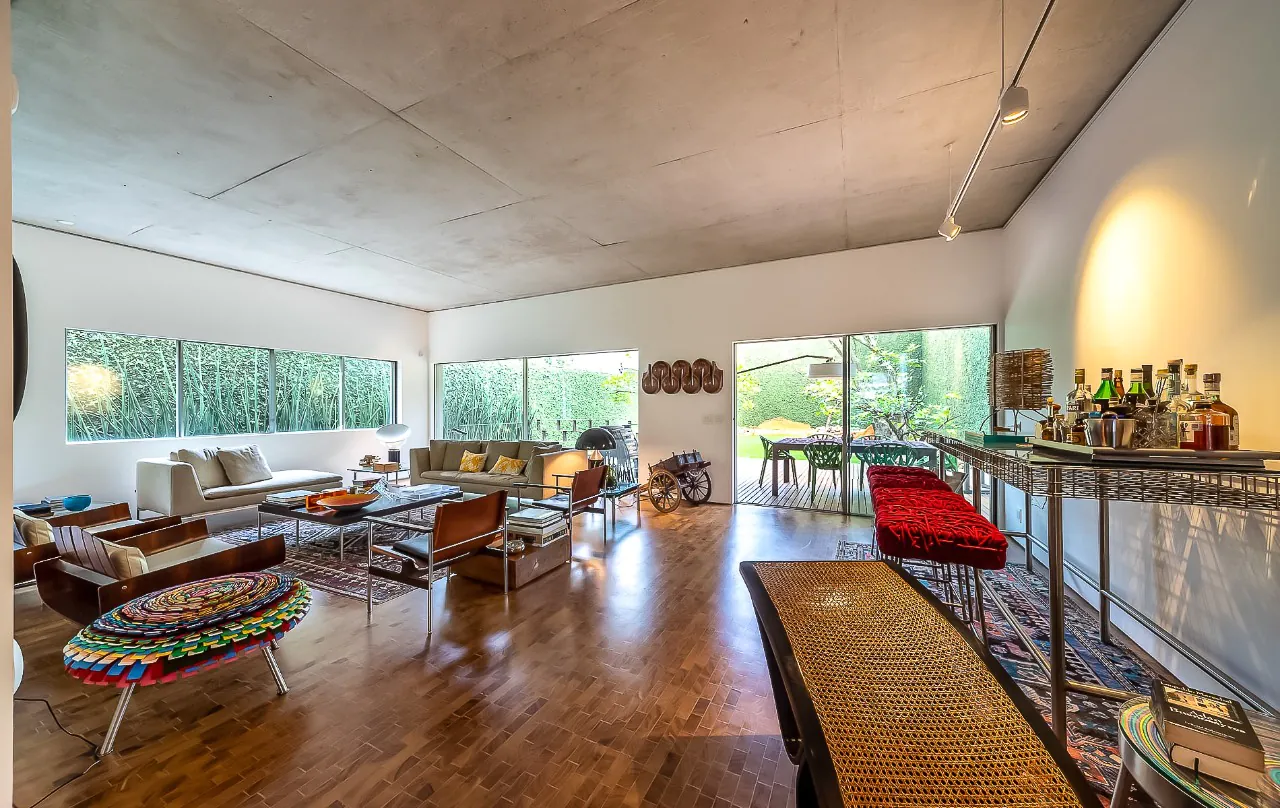 A única casa projetada pelos Irmãos Campana no mundo está aqui, no Jardim América. – 12728 - IMG_0014