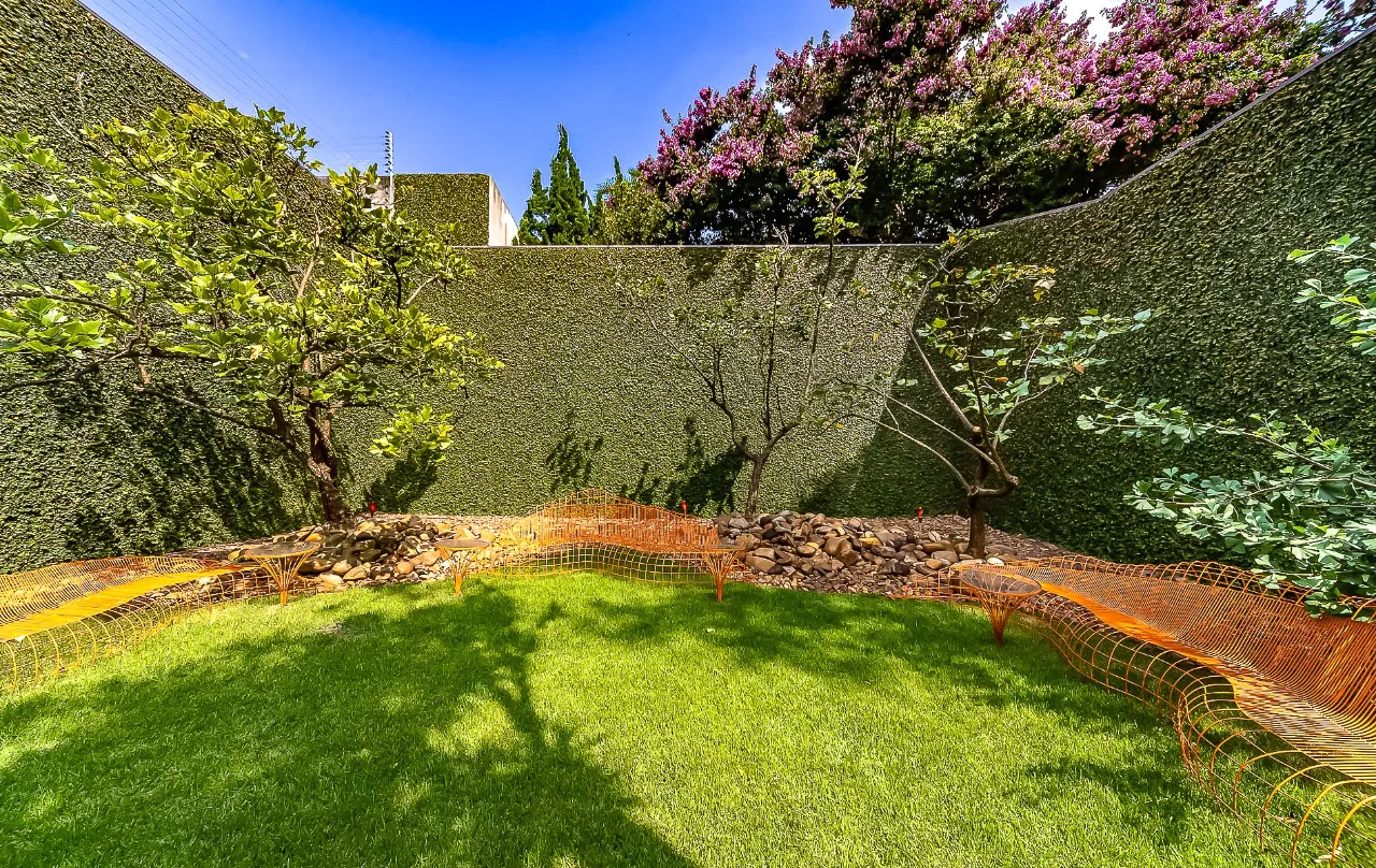 A única casa projetada pelos Irmãos Campana no mundo está aqui, no Jardim América. – 12728 - IMG_0023