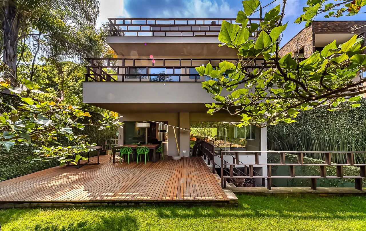 A única casa projetada pelos Irmãos Campana no mundo está aqui, no Jardim América. – 12728 - IMG_0022