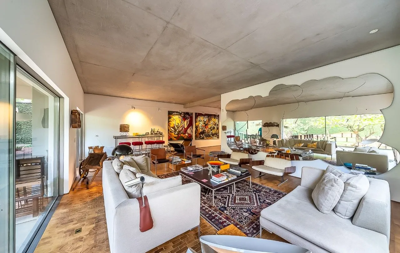 A única casa projetada pelos Irmãos Campana no mundo está aqui, no Jardim América. – 12728 - IMG_0016