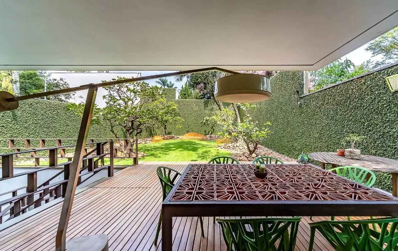 A única casa projetada pelos Irmãos Campana no mundo está aqui, no Jardim América. – 12728 - IMG_0004