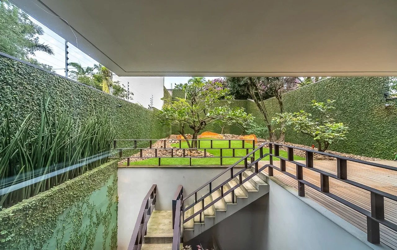 A única casa projetada pelos Irmãos Campana no mundo está aqui, no Jardim América. – 12728 - IMG_0017