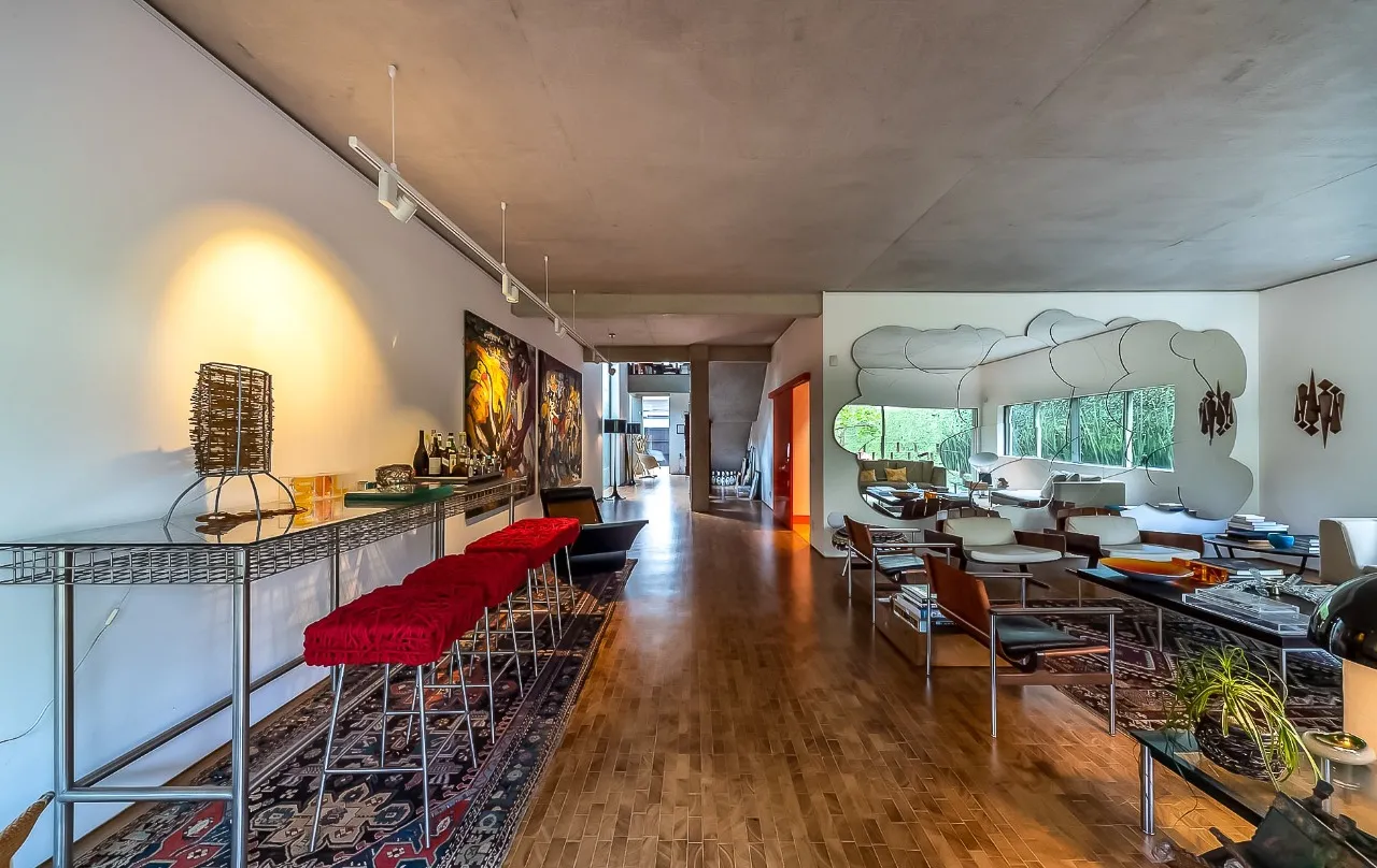 A única casa projetada pelos Irmãos Campana no mundo está aqui, no Jardim América. – 12728 - IMG_0009