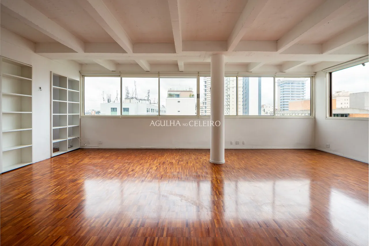 Apartamento amplo para reforma à venda no Jardim Europa – 13752