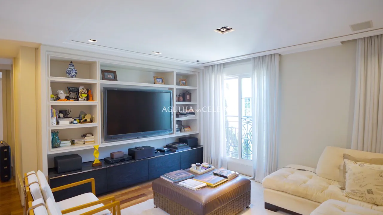 Casa de condomínio super exclusiva a 60 passos do Parque Ibirapuera. – 14040