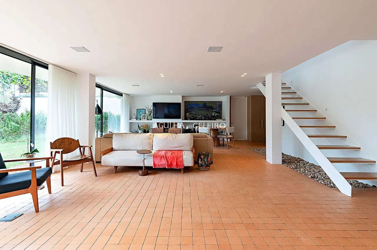 Linda casa para venda no Jardim Guedala. – 14963