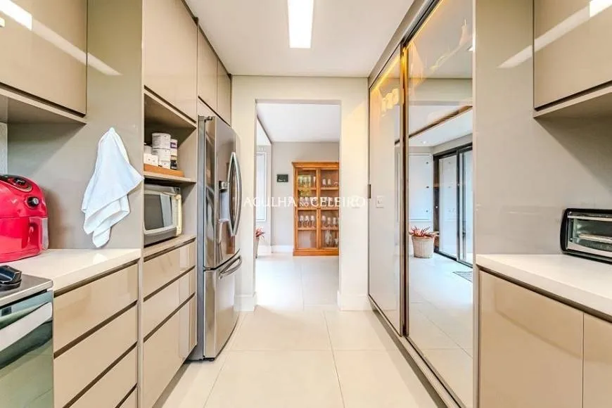 Casa com piscina à venda em Cidade Jardim – 16081