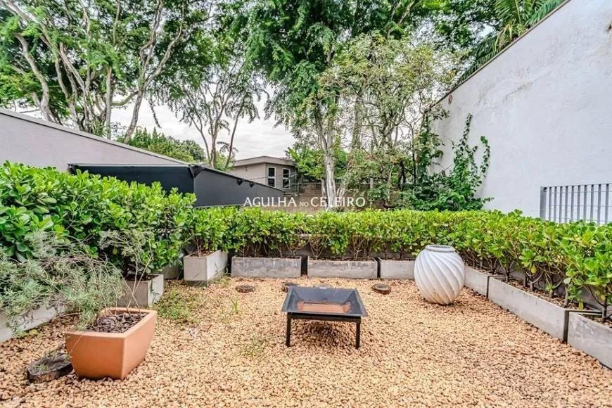 Casa com piscina à venda em Cidade Jardim – 16081