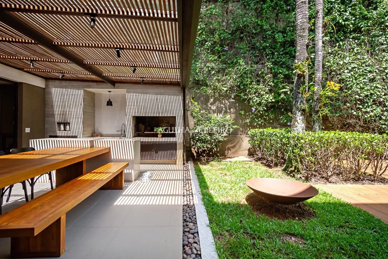 Casa com piscina à venda no Jardim Guedala – 16098 - DSC_1101-HDR