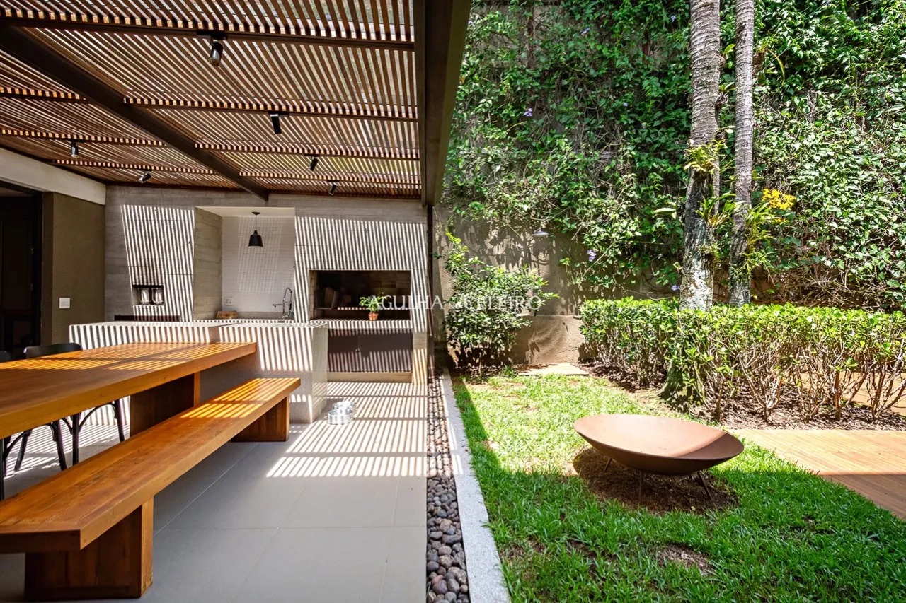 Casa com piscina à venda no Jardim Guedala – 16098 - DSC_1101-HDR