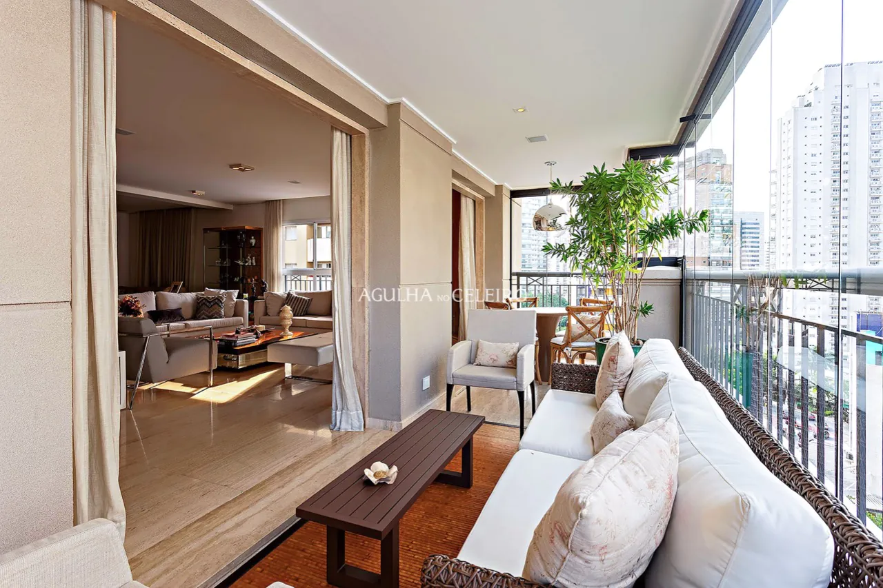 Apartamento amplo, claro e iluminado no melhor de Moema Pássaros. – 16258 - _MG_5664-HDR