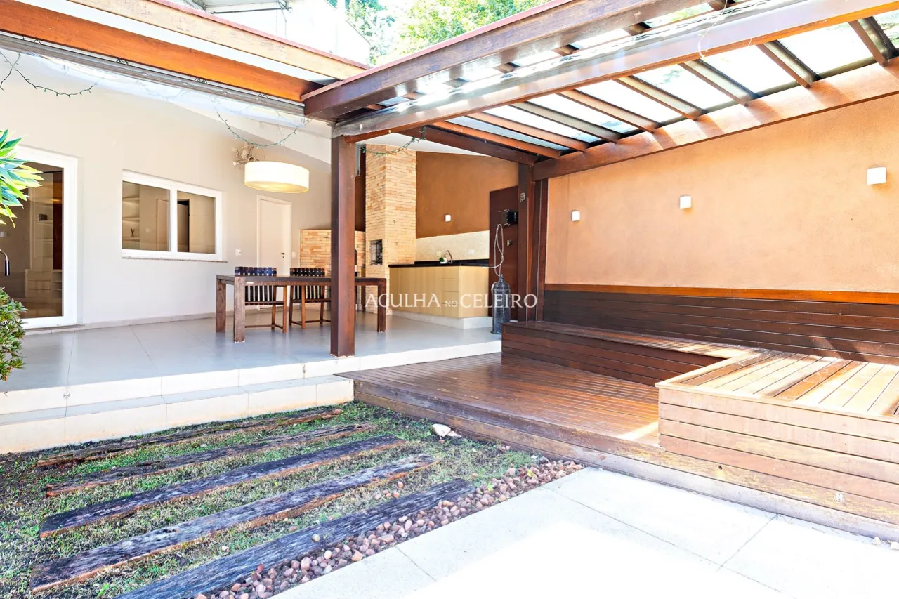 Casa à venda – Alto de Pinheiros – 16358 - Casa-a-venda-no-Alto-de-Pinheiros-com-piscina-Agulha-No-Celeiro0828