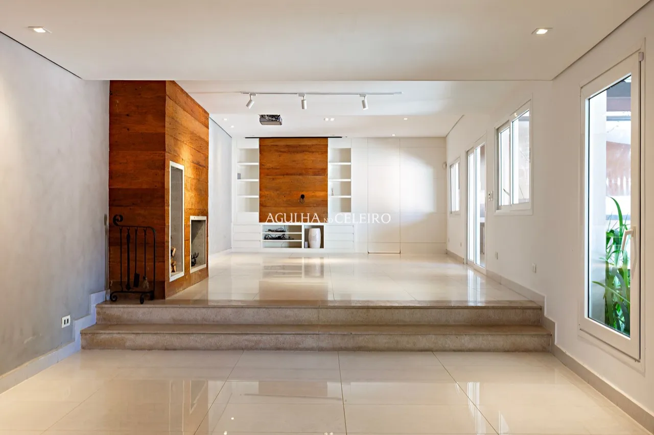 Casa à venda – Alto de Pinheiros – 16358 - Casa-a-venda-no-Alto-de-Pinheiros-com-piscina-Agulha-No-Celeiro0619