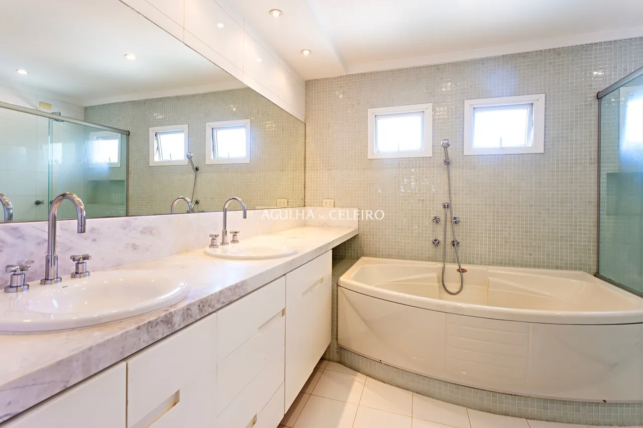 Casa à venda – Alto de Pinheiros – 16358 - Casa-a-venda-no-Alto-de-Pinheiros-com-piscina-Agulha-No-Celeiro0752